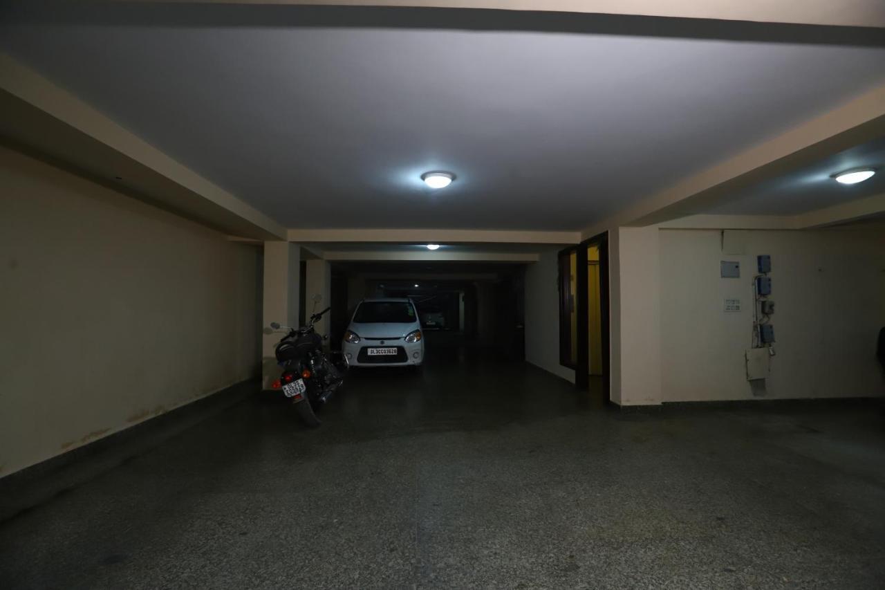 Hotel Nature View Green Park Metro Couple Friendly New Delhi Buitenkant foto