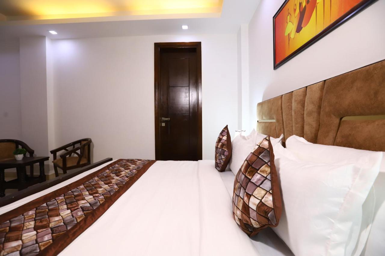 Hotel Nature View Green Park Metro Couple Friendly New Delhi Buitenkant foto